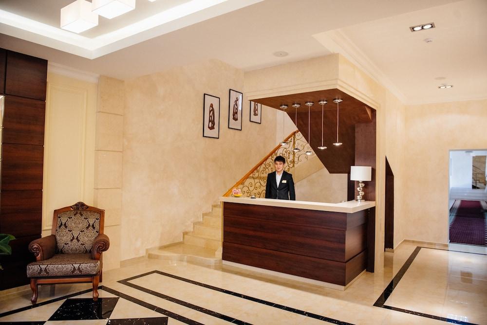 Hotel Goldman Empire Astana Exteriér fotografie